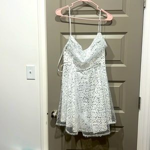New with tag never worn Selfie Leslie white mini dress!
